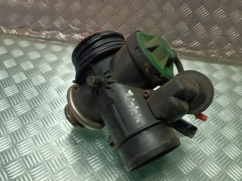 Recambio de caja mariposa para peugeot partner (s2) referencia OEM IAM 0928400421  2 PINES