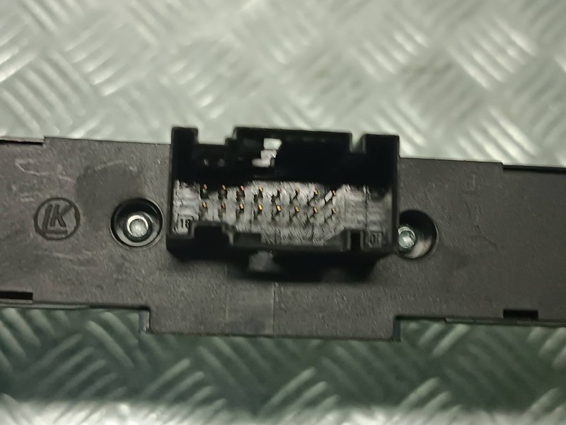 Recambio de warning para opel astra gtc referencia OEM IAM 13100107  16 PINES