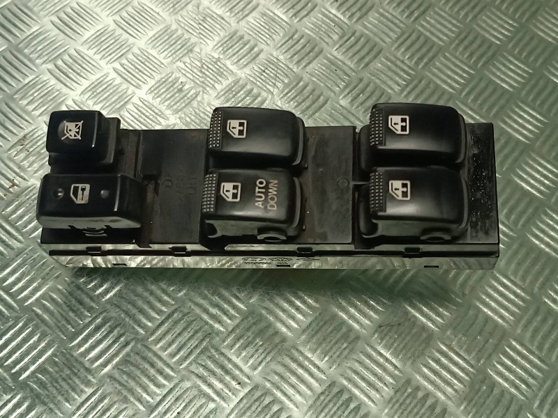 Recambio de mando elevalunas delantero izquierdo para hyundai tucson (jm) referencia OEM IAM   CONECTOR 14 PINES