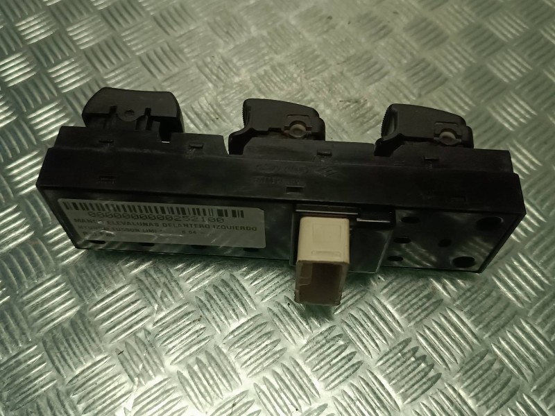 Recambio de mando elevalunas delantero izquierdo para hyundai tucson (jm) referencia OEM IAM   CONECTOR 14 PINES