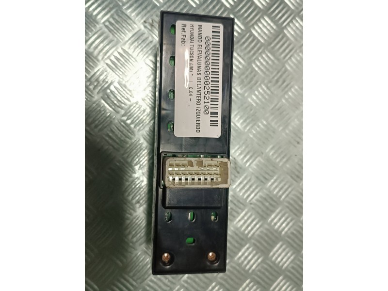 Recambio de mando elevalunas delantero izquierdo para hyundai tucson (jm) referencia OEM IAM   CONECTOR 14 PINES