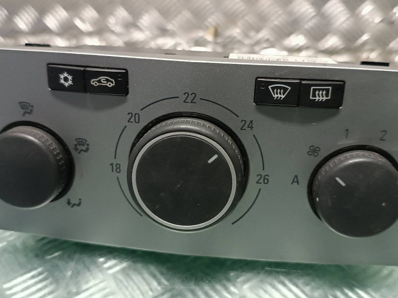 Recambio de mando climatizador para opel astra gtc referencia OEM IAM 13245118 90151269 US3