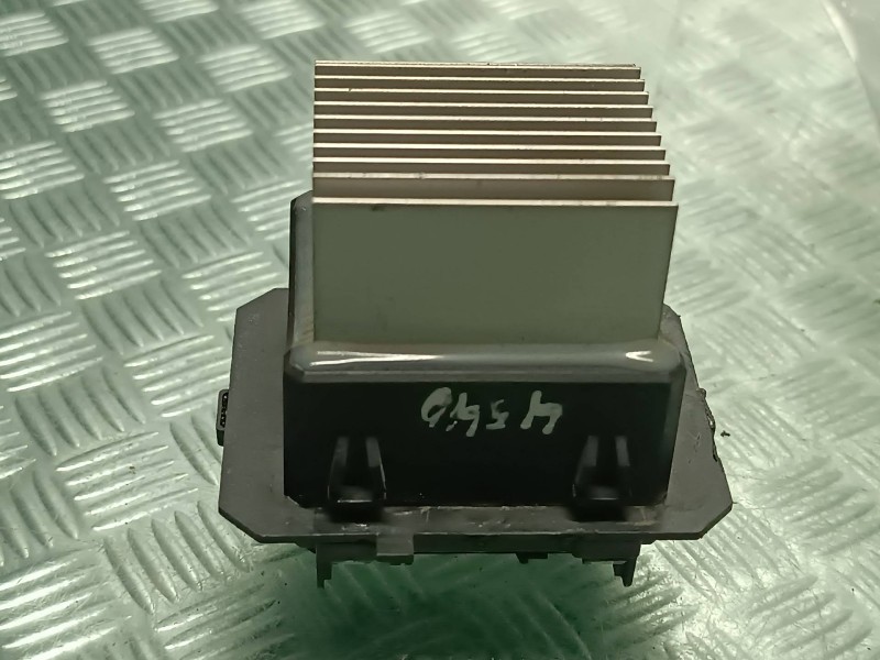 Recambio de resistencia calefaccion para renault clio iv referencia OEM IAM T1017845R  6 PINES Recambio de resistencia calefaccion para renault clio iv referencia OEM IAM T1017845R  6 PINES