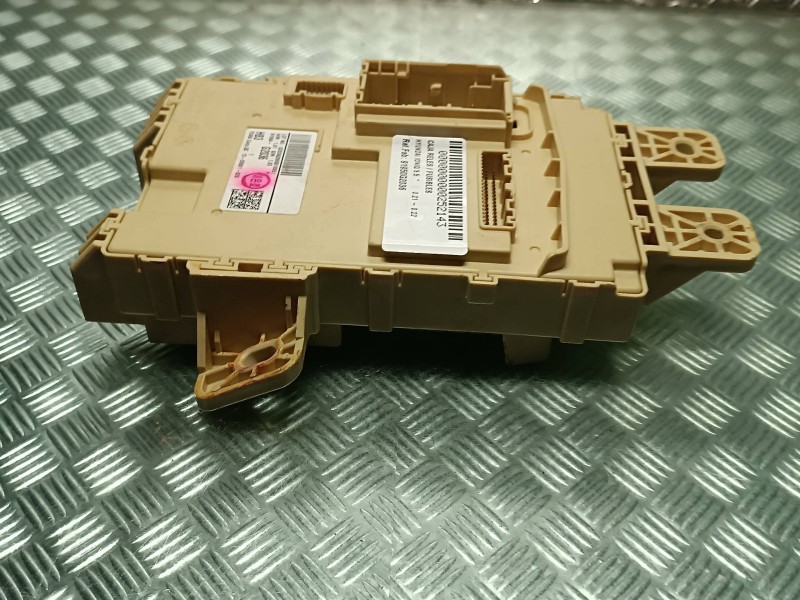 Recambio de caja reles / fusibles para hyundai ioniq 5 5 referencia OEM IAM 91950G2036 G20362006010051 HB3