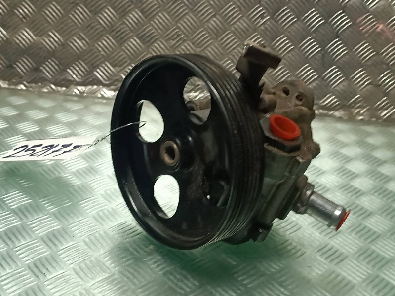 Recambio de bomba direccion para peugeot expert kasten referencia OEM IAM H488  