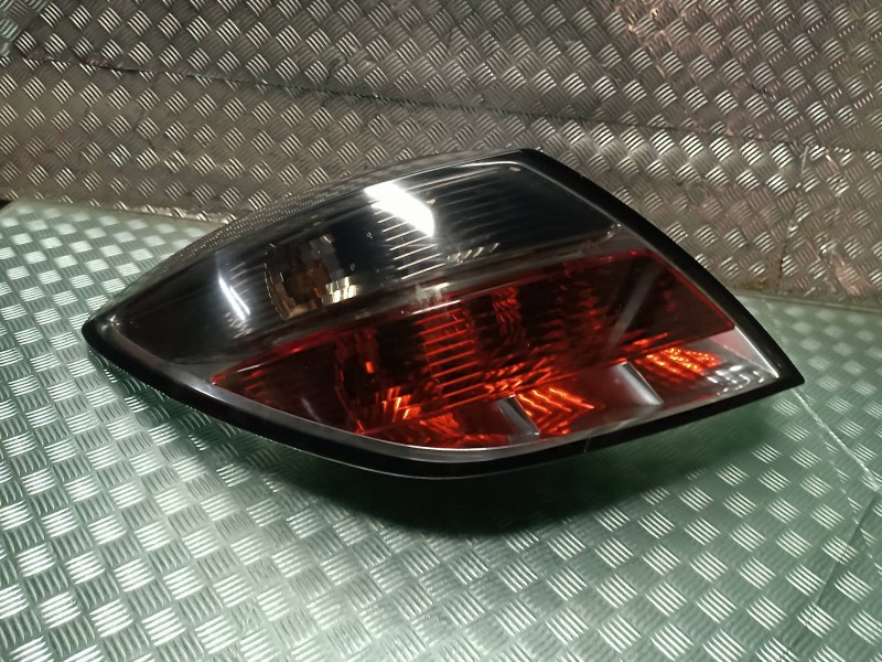 Recambio de piloto trasero izquierdo para opel astra gtc referencia OEM IAM 00874801 342691834 6 PINES