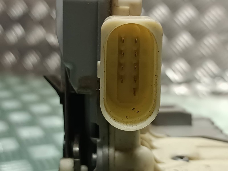 Recambio de cerradura puerta delantera izquierda para audi a3 (8p) referencia OEM IAM 4F1837015E ELECTRICA 9 PINES