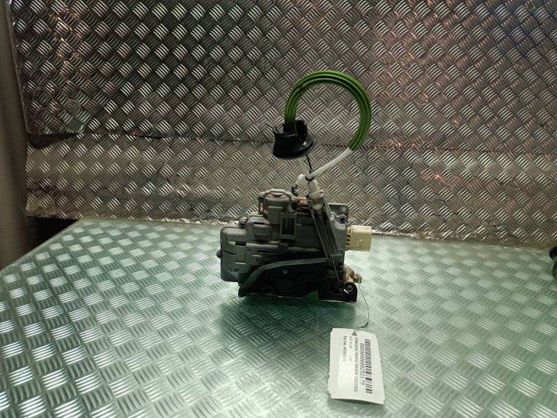 Recambio de cerradura puerta trasera izquierda para audi a3 (8p) referencia OEM IAM 4F0839015 ELECTRICA 7 PINES