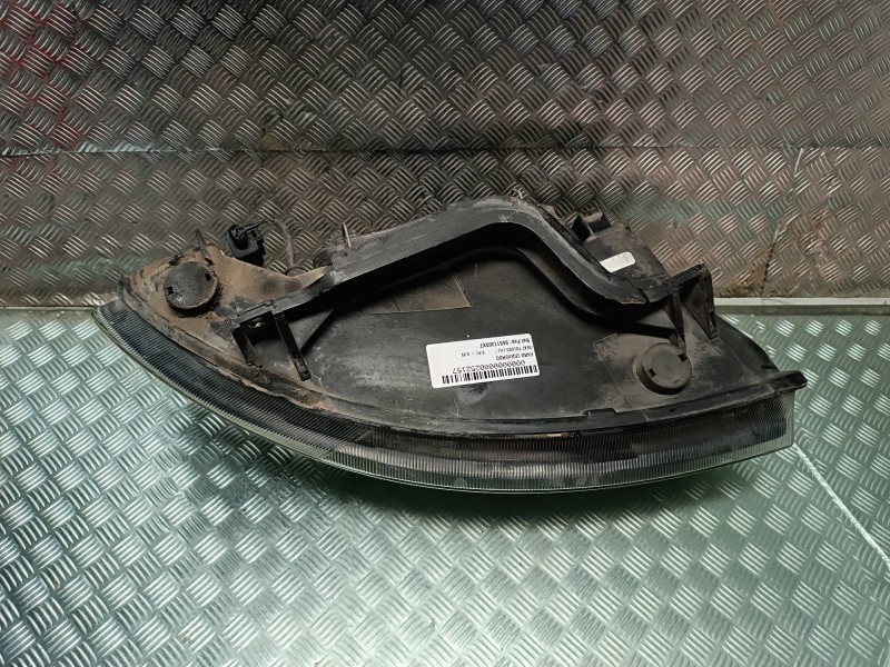 Recambio de faro izquierdo para seat toledo (1l) referencia OEM IAM 96611305XT  8 PINES