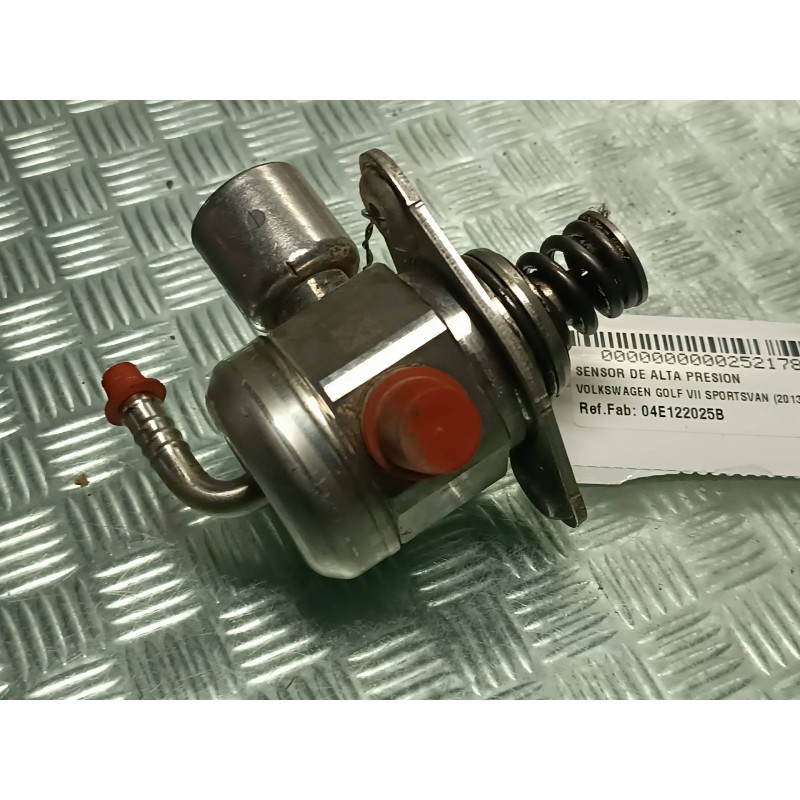 Recambio de sensor de alta presion para volkswagen golf vii sportsvan referencia OEM IAM 04E122025B 0261520261 COMBUSTIBLE