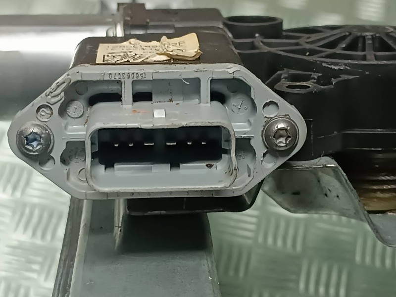 Recambio de elevalunas delantero izquierdo para renault clio iv referencia OEM IAM 12800149202B 807018534R ELECTRICO Recambio de elevalunas delantero izquierdo para renault clio iv referencia OEM IAM 12800149202B 807018534R ELECTRICO