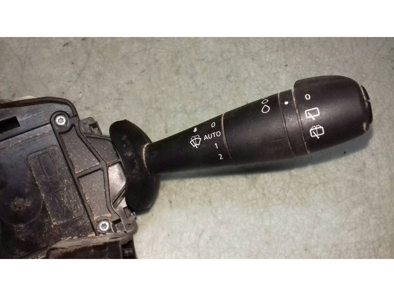 Recambio de mando multifuncion para renault captur xmod referencia OEM IAM 255676085R  