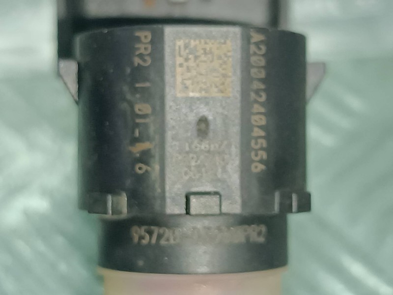 Recambio de sensor aparcamiento delantero para hyundai ioniq 5 5 referencia OEM IAM 95720F2000PR2  6 PINES