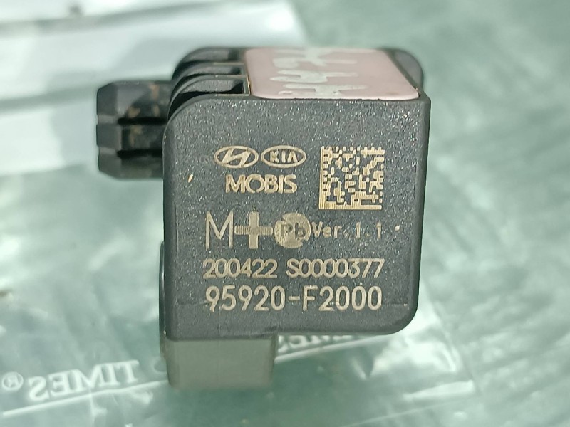 Recambio de sensor de impacto para hyundai ioniq 5 5 referencia OEM IAM 95920F2000  2 PINES