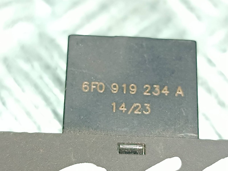 Recambio de modulo electronico para citroen berlingo referencia OEM IAM 6F0919234A 4 PINES AIRBAG PASAJERO