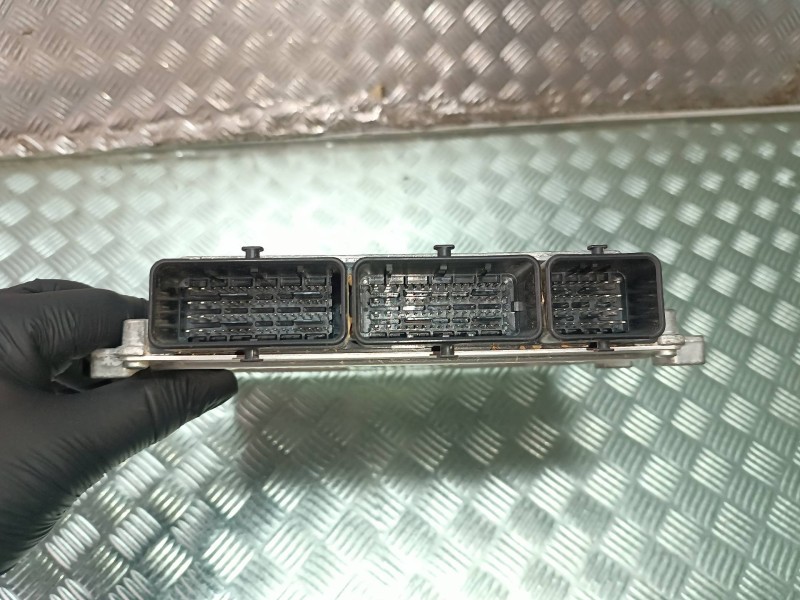 Recambio de centralita motor uce para renault clio iv referencia OEM IAM 237102982S CONTINENTAL 237105499R Recambio de centralita motor uce para renault clio iv referencia OEM IAM 237102982S CONTINENTAL 237105499R