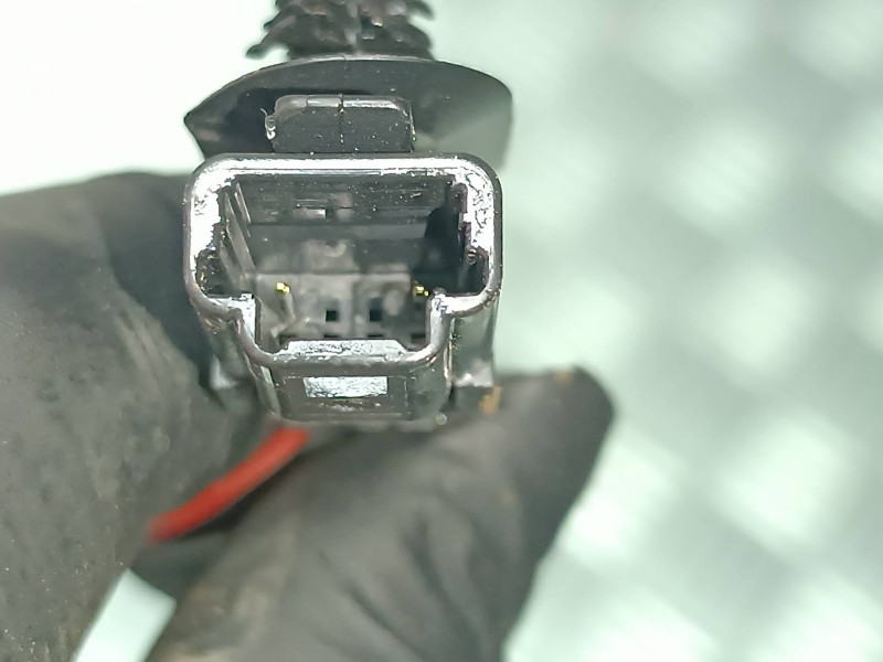 Recambio de piloto trasero izquierdo interior para renault clio iv referencia OEM IAM 265552424R  2 PINES Recambio de piloto trasero izquierdo interior para renault clio iv referencia OEM IAM 265552424R  2 PINES