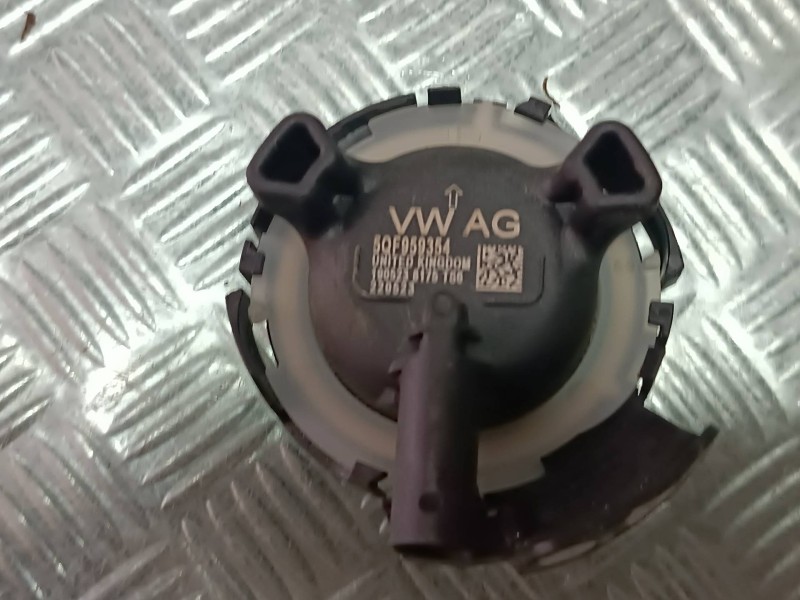 Recambio de sensor de impacto para seat arona referencia OEM IAM 5QF959354 DELANTERO DERECHO 2 PINES