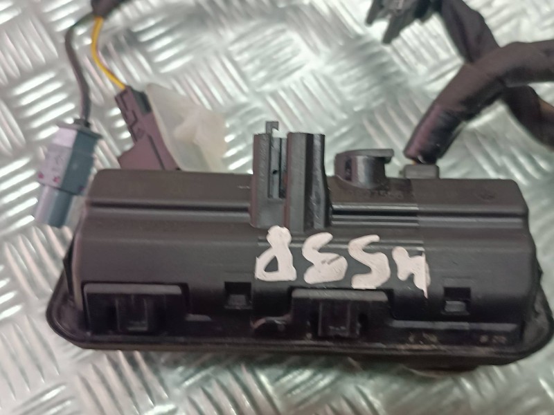 Recambio de maneta exterior maletero / porton para seat arona referencia OEM IAM 6F9827566  CON CAMARA