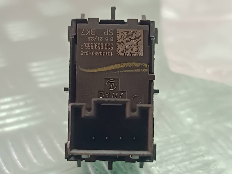 Recambio de mando elevalunas trasero izquierdo para seat arona referencia OEM IAM 5G0959855P  4 PINES