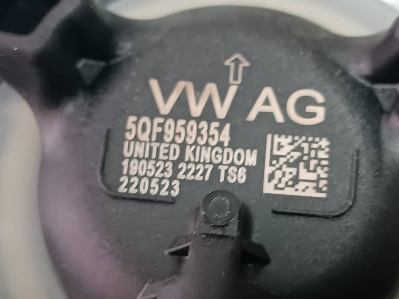 Recambio de sensor de impacto para seat arona referencia OEM IAM 5QF959354 DELANTERO IZQUIERDO 2 PINES