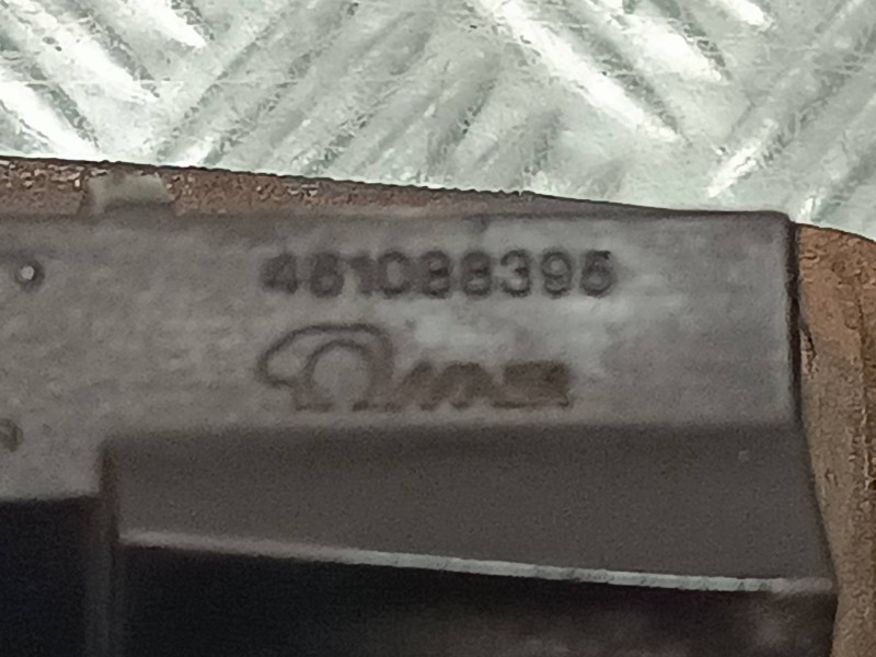 Recambio de maneta exterior maletero / porton para opel astra gtc referencia OEM IAM 461088395  2 PINES