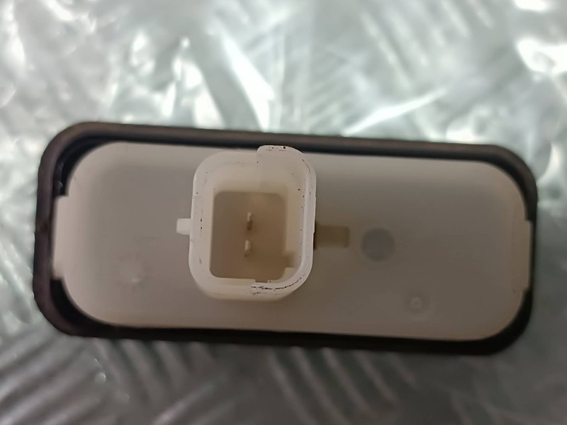 Recambio de maneta exterior maletero / porton para renault clio iv referencia OEM IAM 8200385515  2 PINES Recambio de maneta exterior maletero / porton para renault clio iv referencia OEM IAM 8200385515  2 PINES