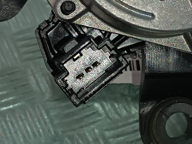 Recambio de motor limpia trasero para renault clio iv referencia OEM IAM 287105483R 3 PINES VALEO Recambio de motor limpia trasero para renault clio iv referencia OEM IAM 287105483R 3 PINES VALEO