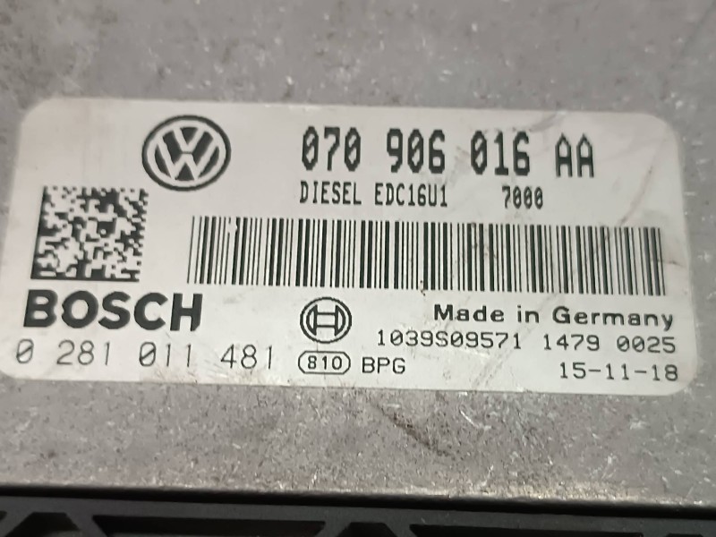 Recambio de centralita motor uce para volkswagen touareg (7la) referencia OEM IAM 070906016AA BOSCH 0281011481