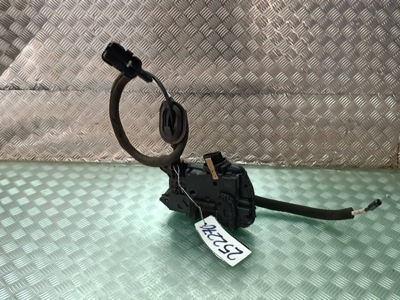Recambio de cerradura puerta delantera derecha para renault clio iv referencia OEM IAM 805024563R 4 PINES ELECTRICA Recambio de cerradura puerta delantera derecha para renault clio iv referencia OEM IAM 805024563R 4 PINES ELECTRICA