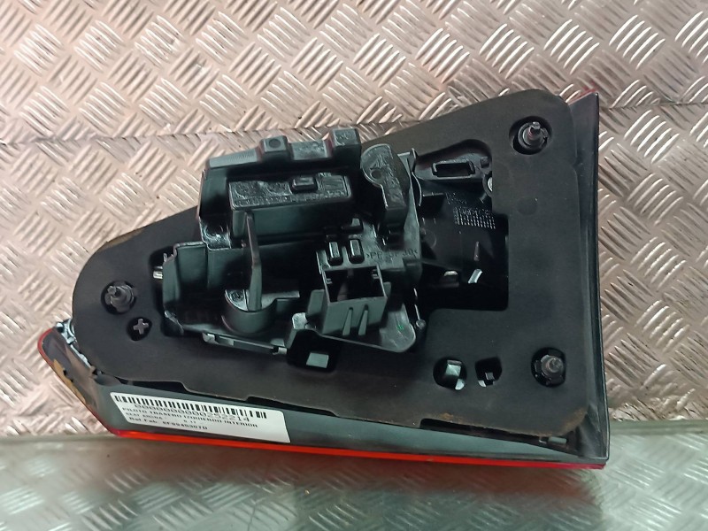 Recambio de piloto trasero izquierdo interior para seat arona referencia OEM IAM 6F9945307D  3 PINES