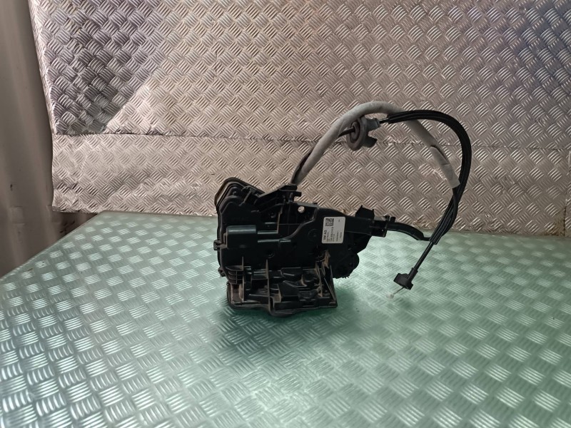 Recambio de cerradura puerta trasera derecha para seat arona referencia OEM IAM 10A839016B 5 PINES ELECTRICA