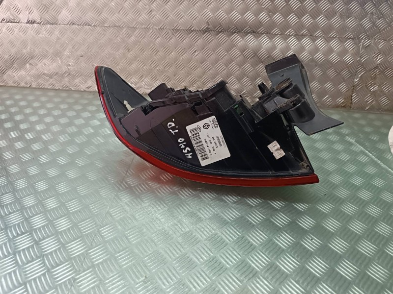 Recambio de piloto trasero derecho para renault clio iv referencia OEM IAM 265509846R  4 PINES Recambio de piloto trasero derecho para renault clio iv referencia OEM IAM 265509846R  4 PINES