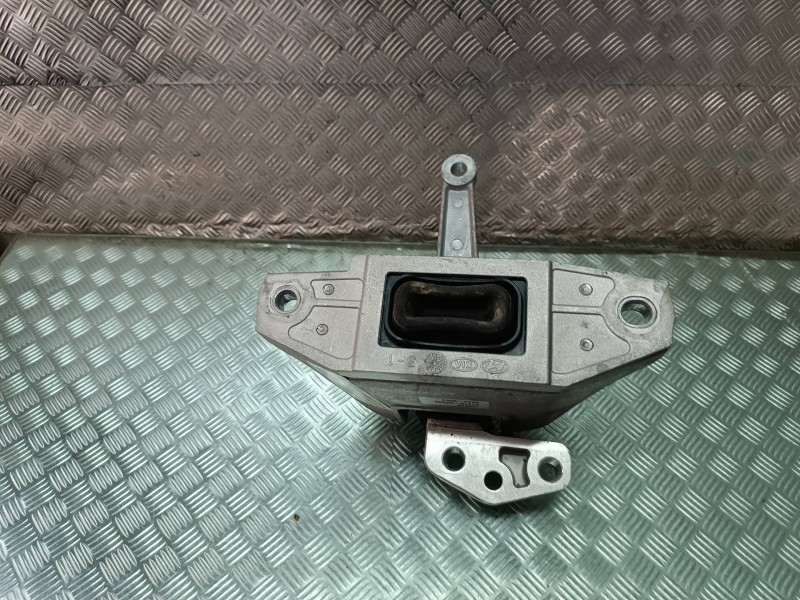 Recambio de soporte motor derecho para hyundai ioniq 5 5 referencia OEM IAM 21812G2000 21810G2000 