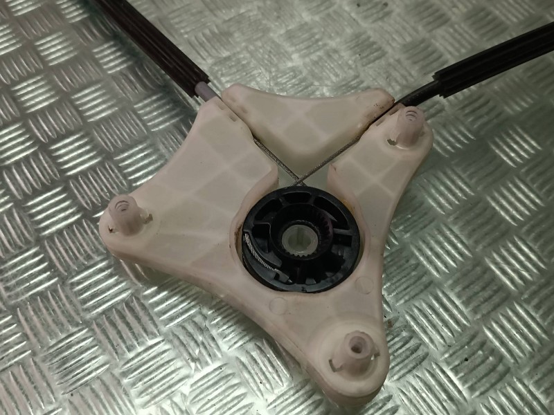 Recambio de elevalunas trasero izquierdo para seat arona referencia OEM IAM 6F0839461D  ELECTRICO