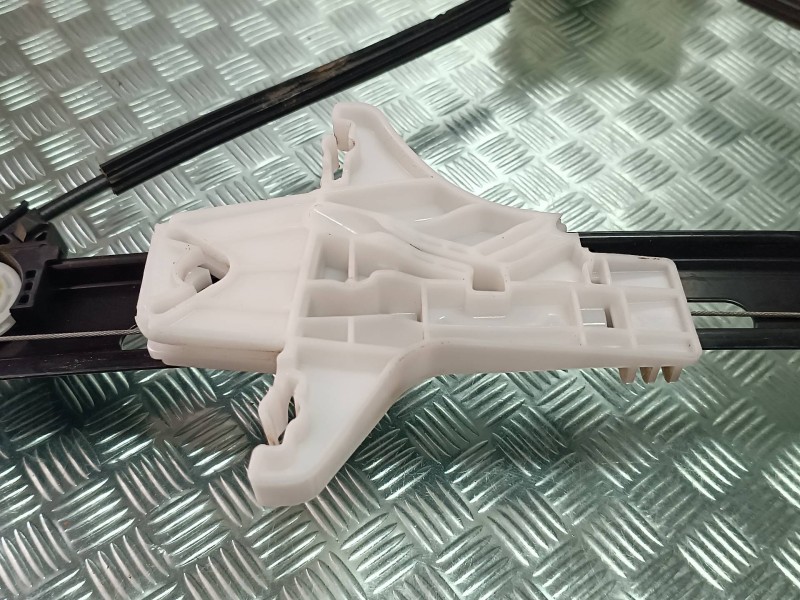 Recambio de elevalunas trasero derecho para seat arona referencia OEM IAM 6F0839462D  ELECTRICO