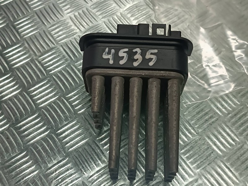 Recambio de resistencia calefaccion para opel astra gtc referencia OEM IAM 5399960010  VALEO
