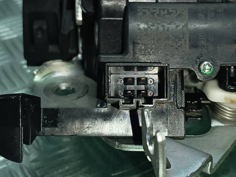 Recambio de cerradura maletero / porton para seat arona referencia OEM IAM 5F082750510S  4 PINES