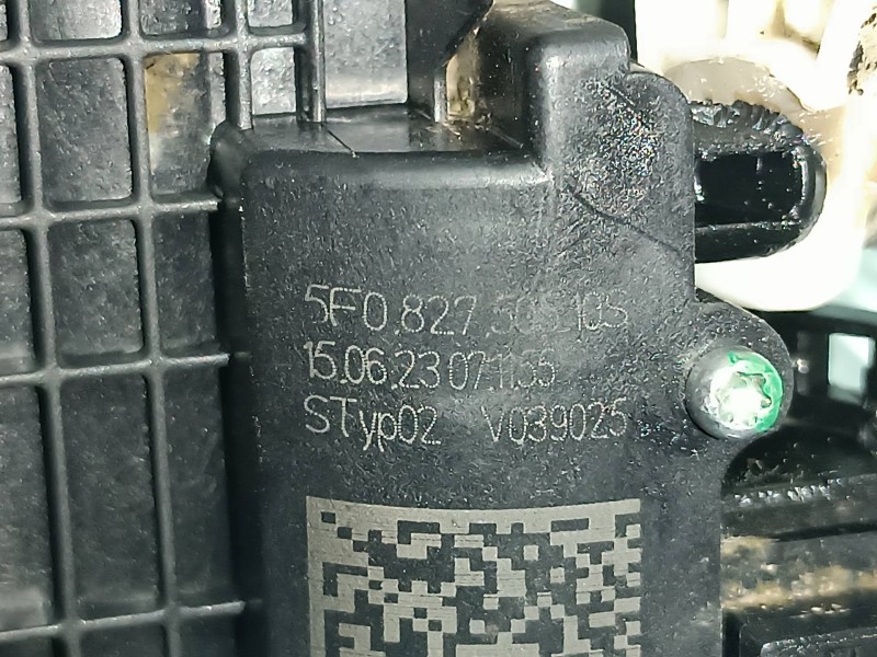 Recambio de cerradura maletero / porton para seat arona referencia OEM IAM 5F082750510S  4 PINES