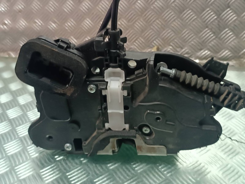 Recambio de cerradura puerta delantera izquierda para seat arona referencia OEM IAM 10B837015B 5 PINES ELECTRICA