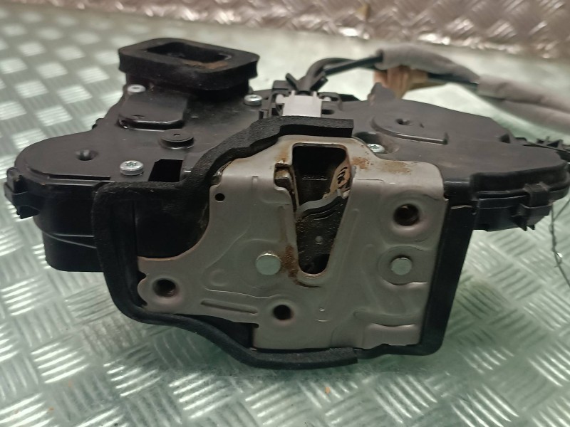 Recambio de cerradura puerta delantera izquierda para seat arona referencia OEM IAM 10B837015B 5 PINES ELECTRICA