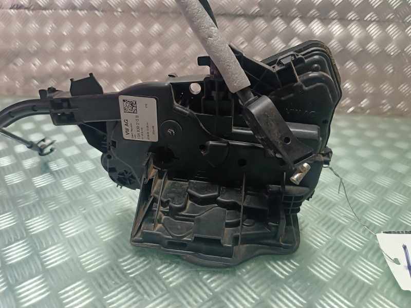 Recambio de cerradura puerta trasera izquierda para seat arona referencia OEM IAM 10A839015B 5 PINES ELECTRICA