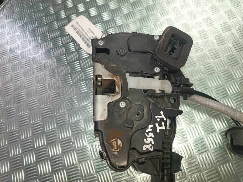 Recambio de cerradura puerta trasera izquierda para seat arona referencia OEM IAM 10A839015B 5 PINES ELECTRICA