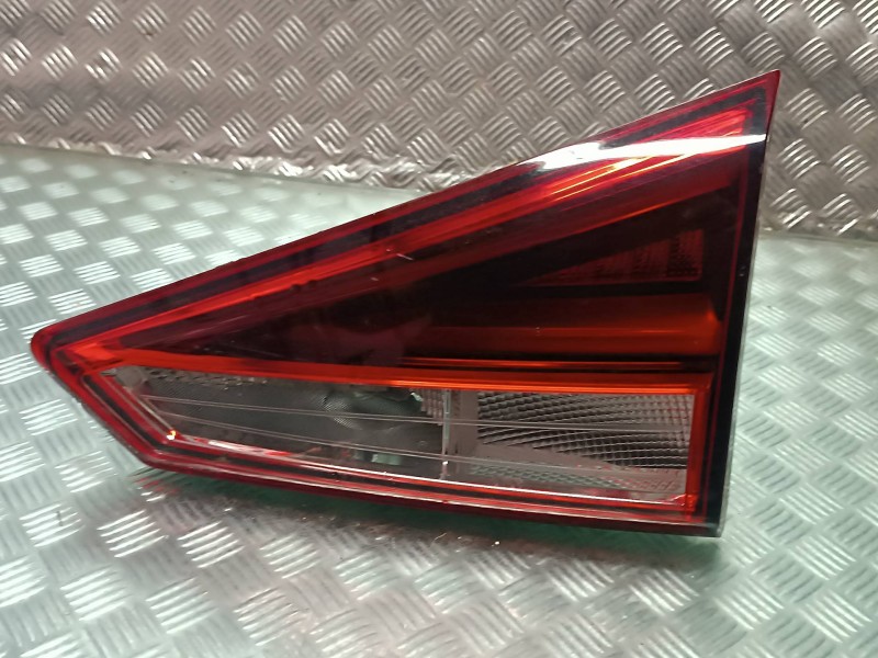 Recambio de piloto trasero derecho interior para seat arona referencia OEM IAM 6F9945308D  3 PINES