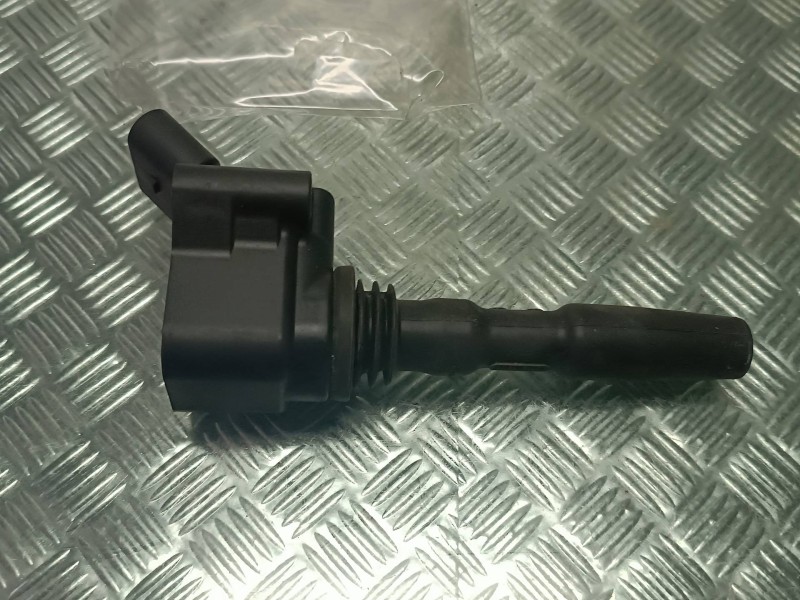 Recambio de bobina encendido para seat arona referencia OEM IAM 04E905110P 77300014 4 PINES