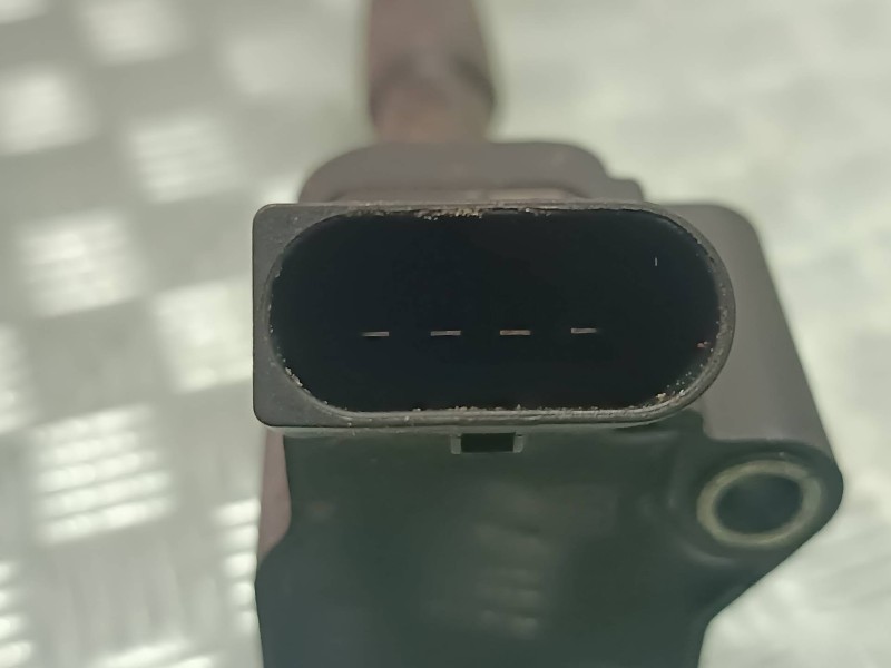 Recambio de bobina encendido para seat arona referencia OEM IAM 04E905110P 77300014 4 PINES