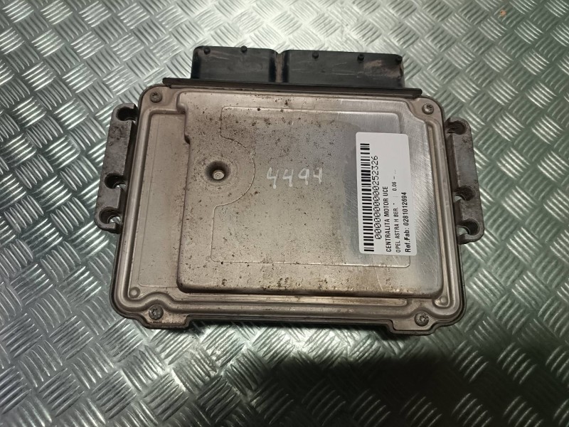 Recambio de centralita motor uce para opel astra h ber. referencia OEM IAM 0281012694  BOSCH