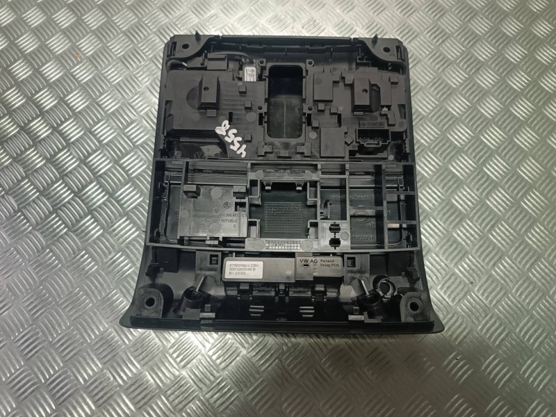 Recambio de luz interior para seat arona referencia OEM IAM 3V5867591A 0001262048 3B0035711B