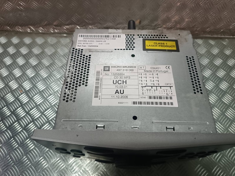 Recambio de sistema audio / radio cd para opel astra gtc referencia OEM IAM 13255554 47316088 DELPHI