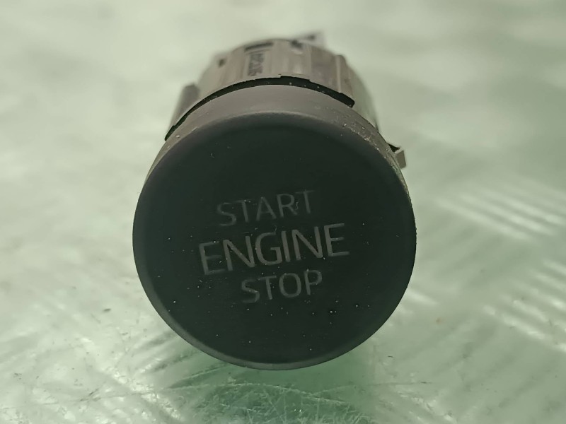 Recambio de mando start/ stop para seat arona referencia OEM IAM 575959839A CONECTOR 4 PINES START STOP